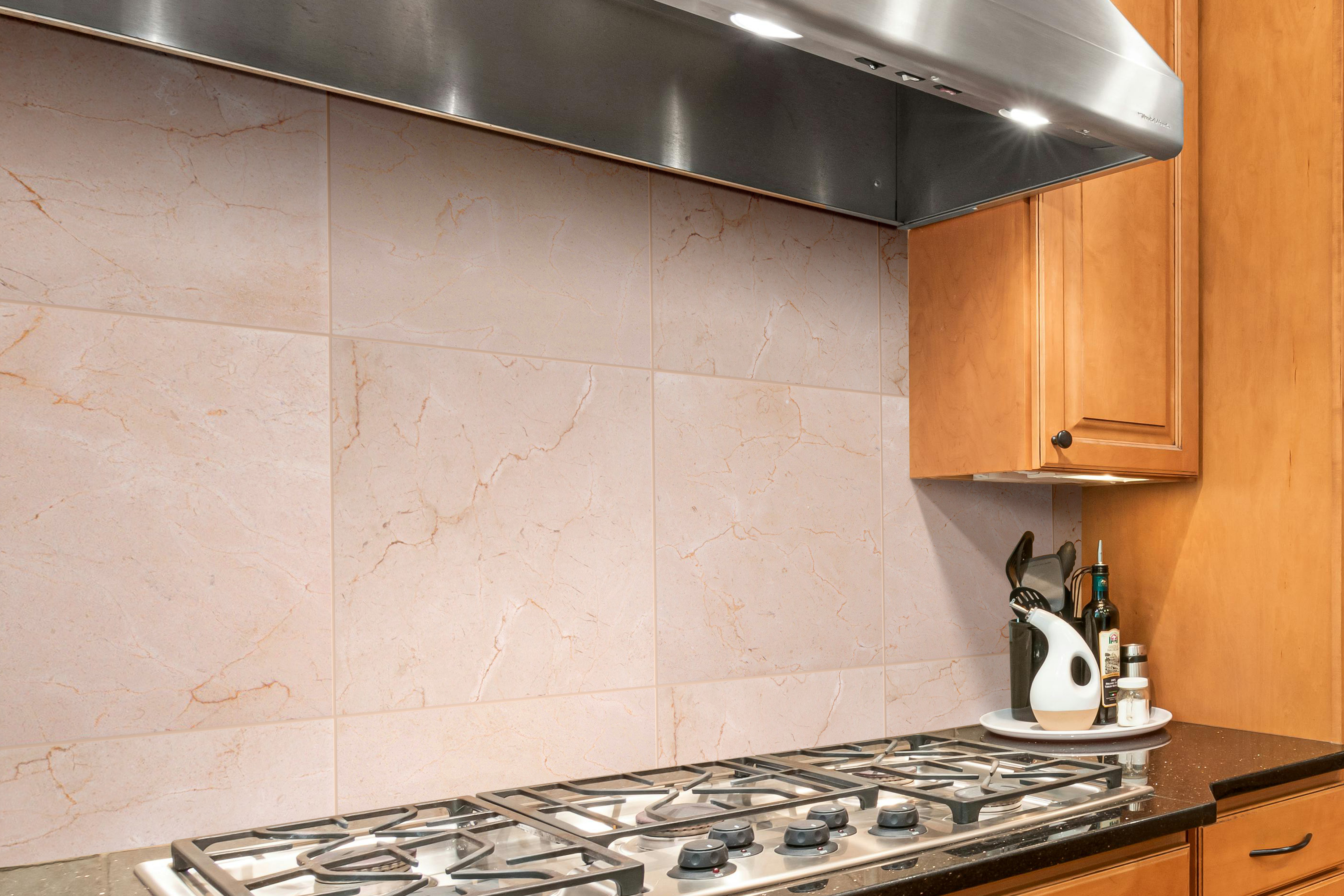 Cream Marfil Marble Tile Polished 18"x18" 