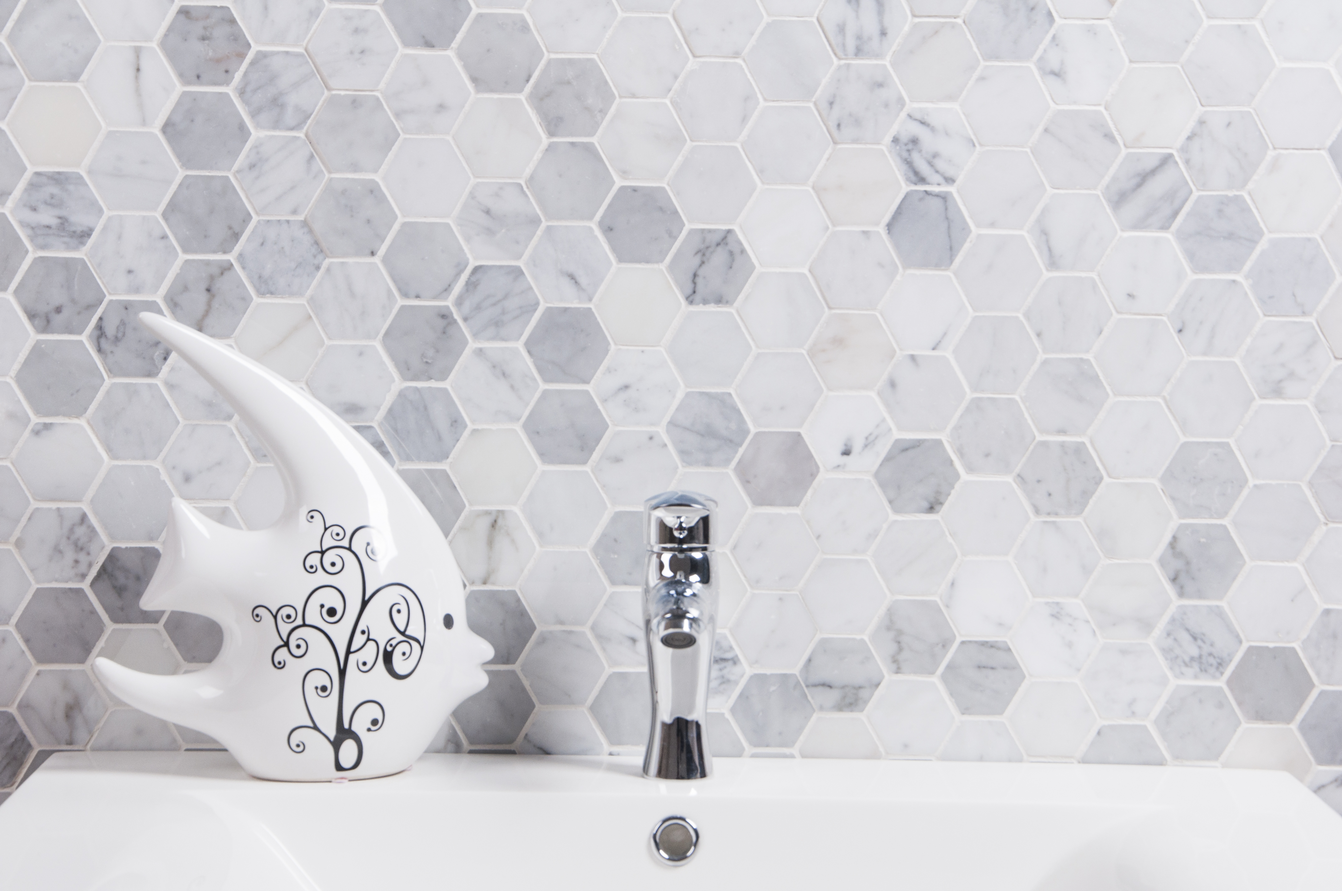 Oriental White Mosaic Honed 2" Hexagon 