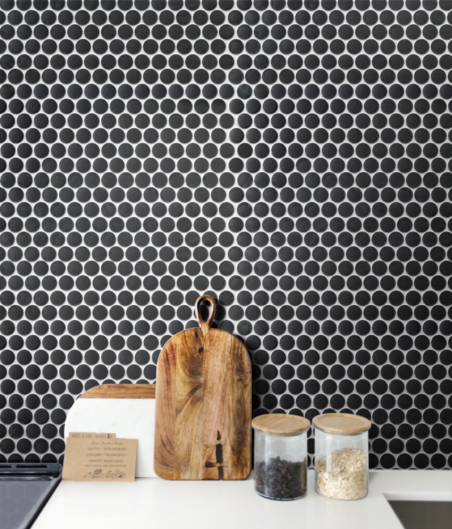 D19mm Penny Round Black Satin Glazed Porcelain Mosaic 03323