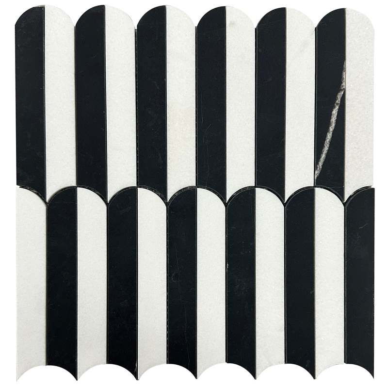 Interlocking Scallop Mosaic in Black And White Marble 1003212